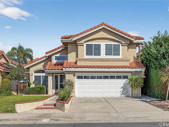 2nd image of 16 Mapache