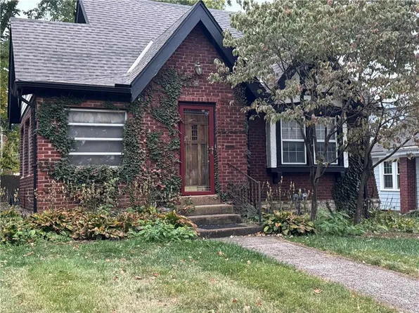 319 E 70th Ter, Kansas City, MO 64113