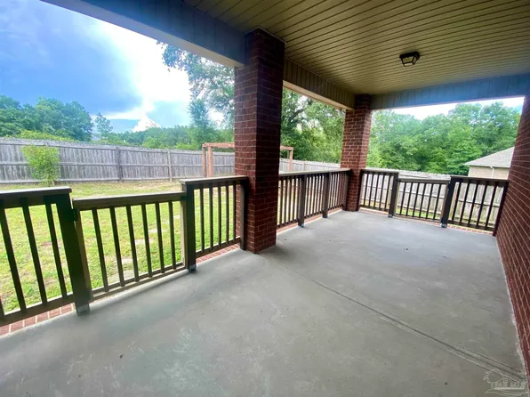 5979 Rustic Ridge Cir, Milton, FL 32570