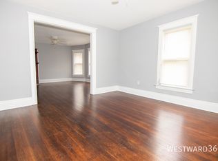 216 N Hickory St #2F, Joliet, IL 60435