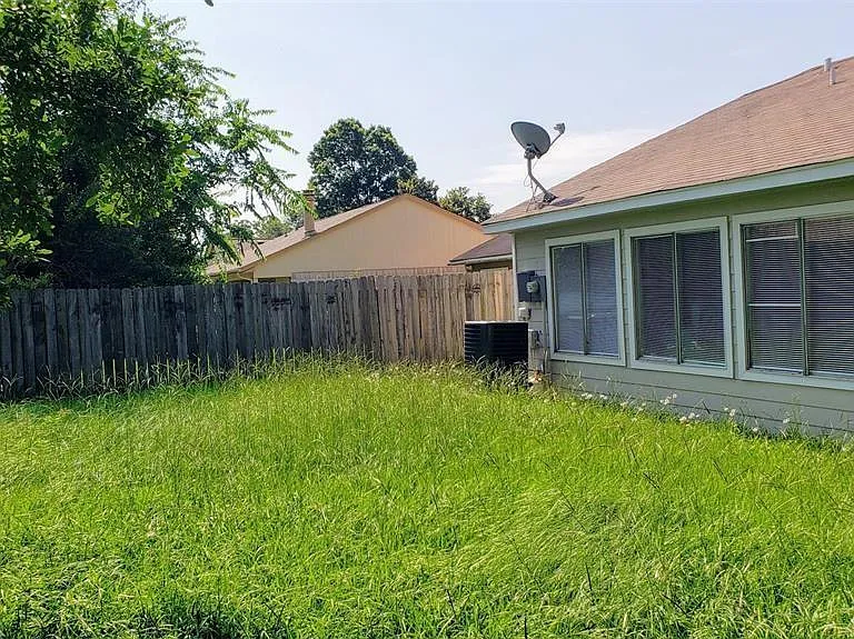 19246 Cypress River Dr — Photo 27