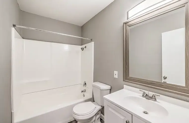 515 S 13th St #B23 — Photo 2