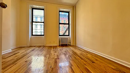 Rented by HOLTON REAL ESTATE INC.