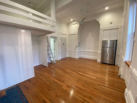 3rd image of 19 W 129th St APT 2B