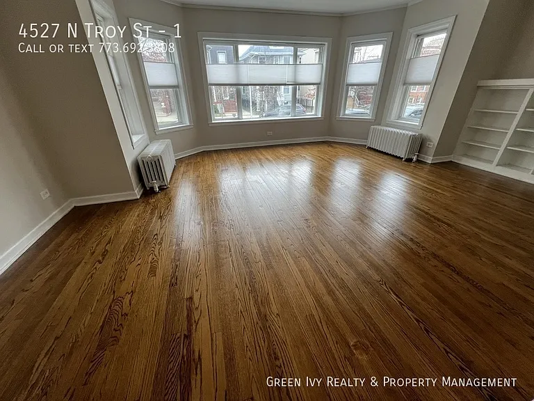 4527 N Troy St #1 — Photo 1
