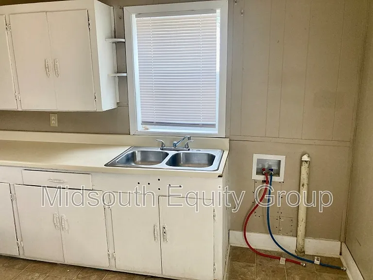 108 Muse St — Photo 6