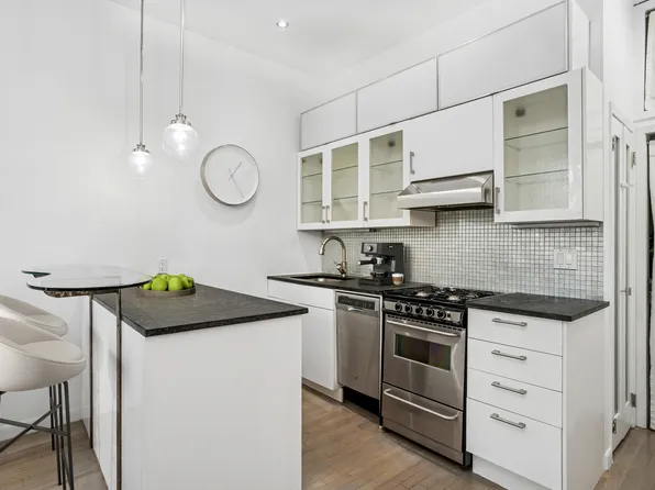 1 1st Place image 1 of 7