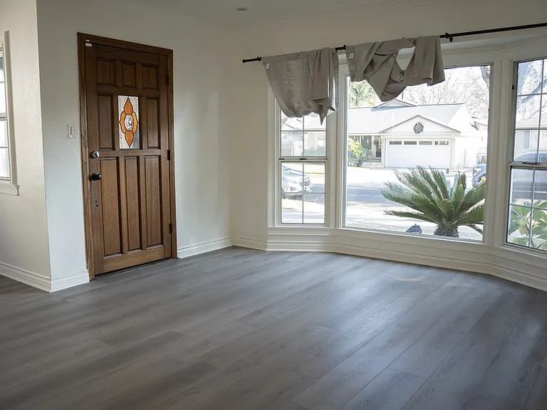 4815 Hersholt Ave — Photo 2