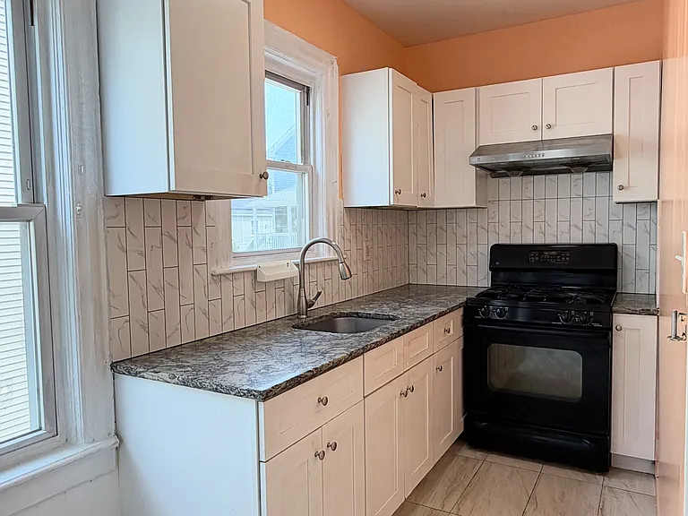 40 Atlantic Ave #2 — Photo 7