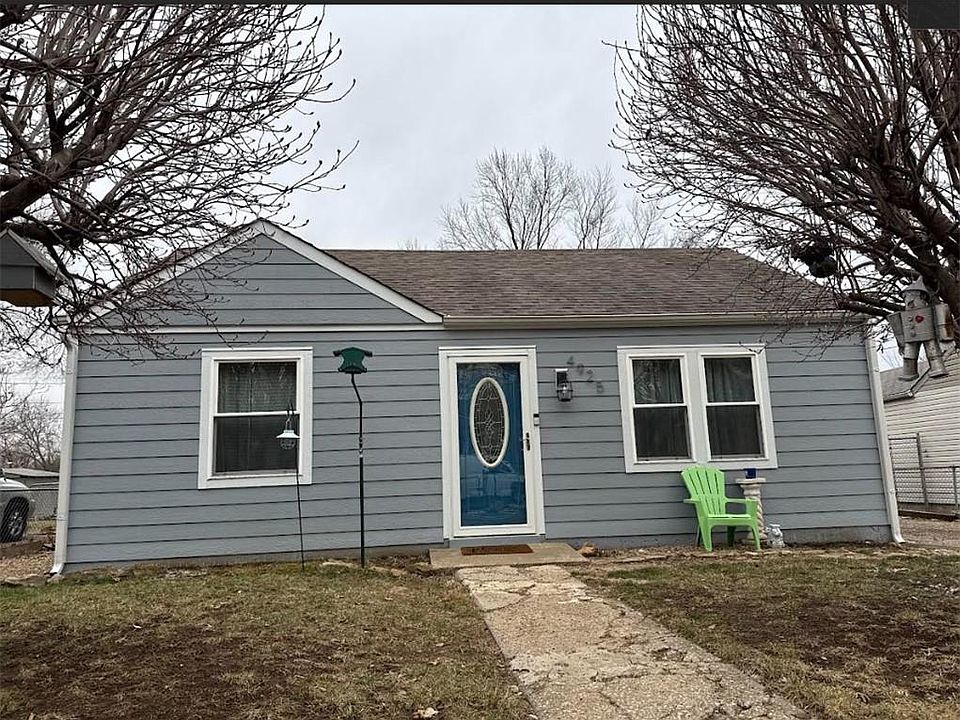 1st image of 4925 Woodend Ave