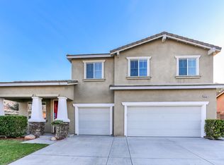 6816 Song Sparrow Rd, Corona, CA 92880