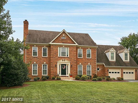 5th image of 731 Old Hunt Way