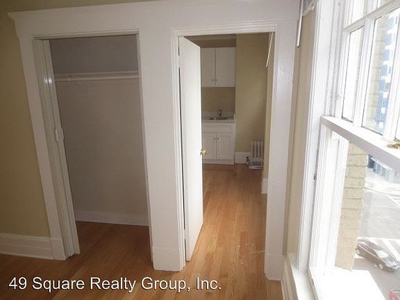 5th image of 81 9th St APT 611