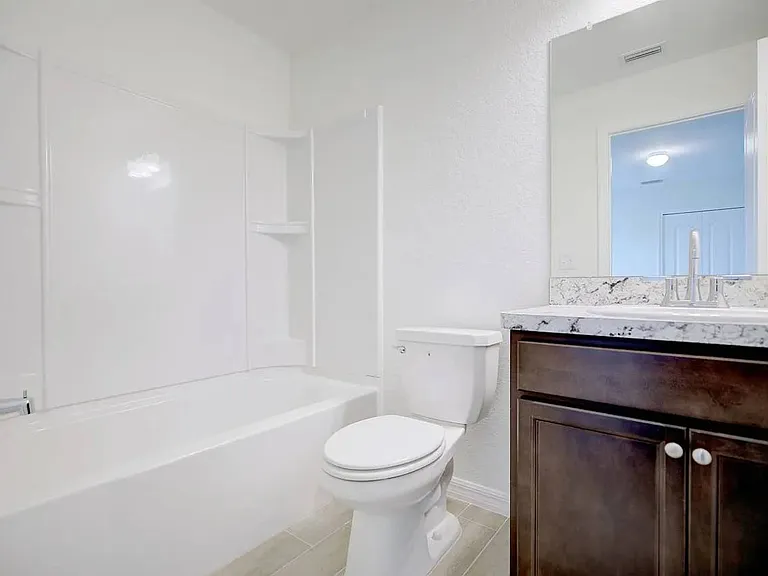 4548 Adrienne St — Photo 18