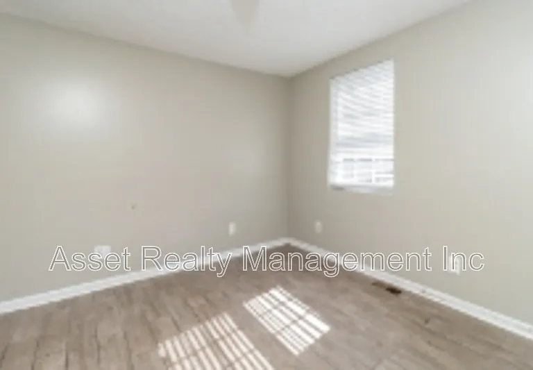934 Ohio Ave — Photo 12