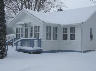 75 Cranberry Rd, Rochester, NY 14612