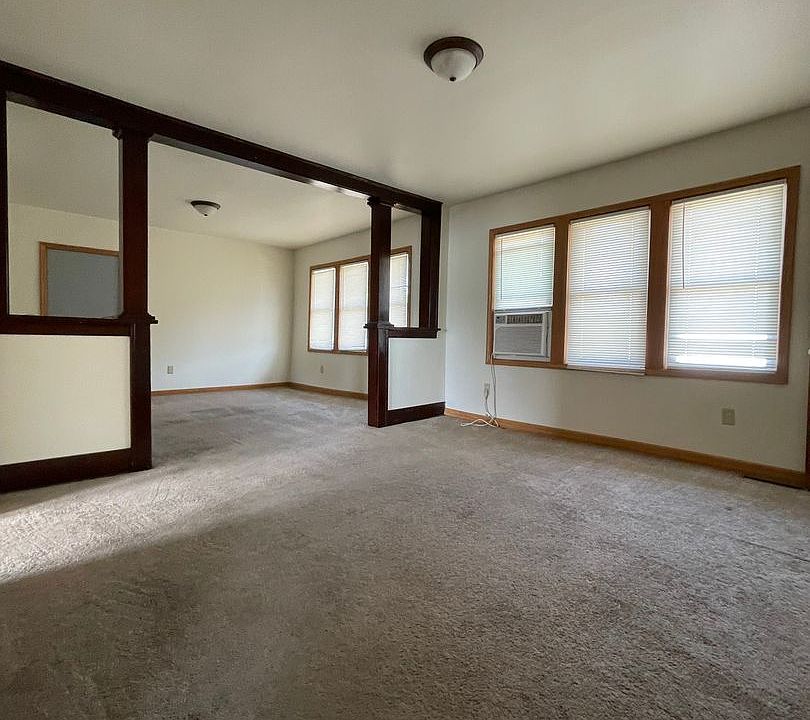 1st image of 924 Caledonia St #922