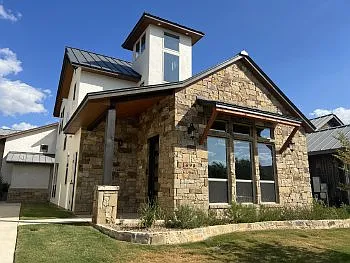1690 Gruene Vineyard Xing Photo 1