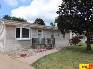 1646 W 9th St, Fremont, NE 68025