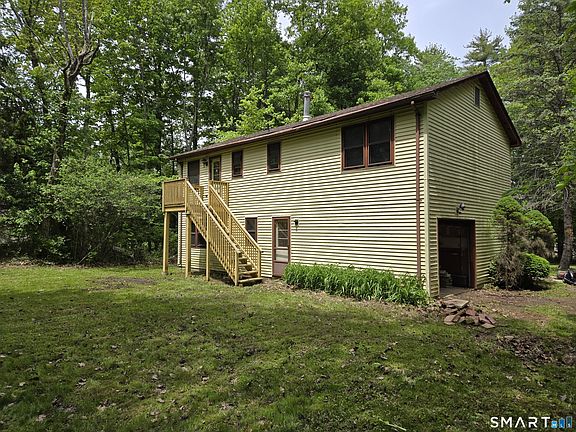 5th image of 142 Cedar Lane