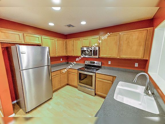 2nd image of 6003 S Cedar Elm Ln