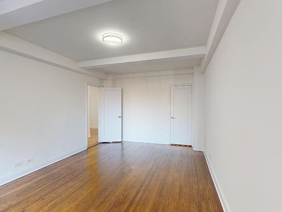3rd image of 303 W 21st St #5C