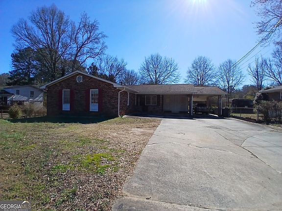 3rd image of 242 Lake Jodeco Rd