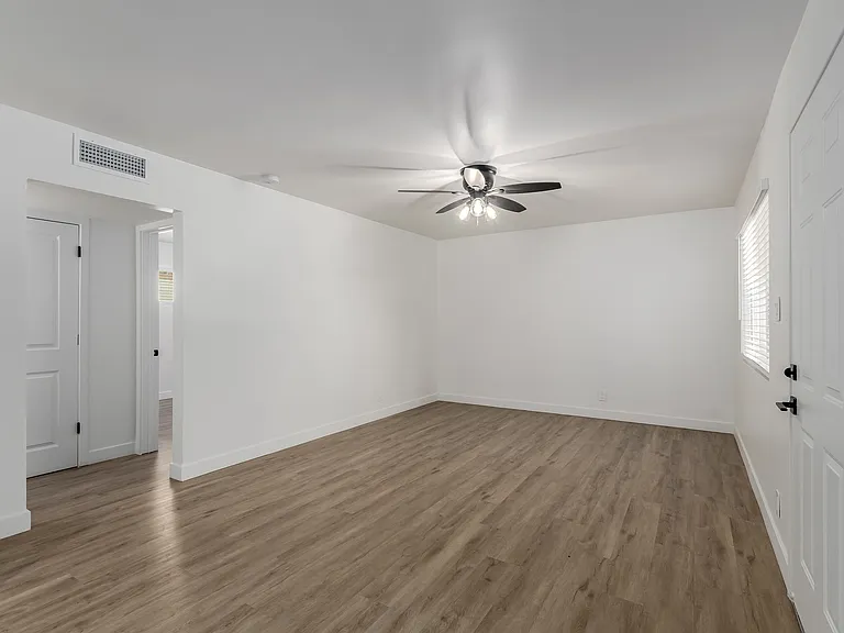 4120 N 45th Pl — Photo 19