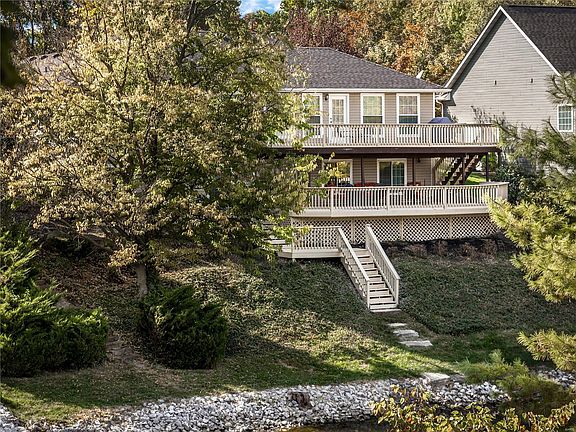 2nd image of 2724 Fieldstone Dr