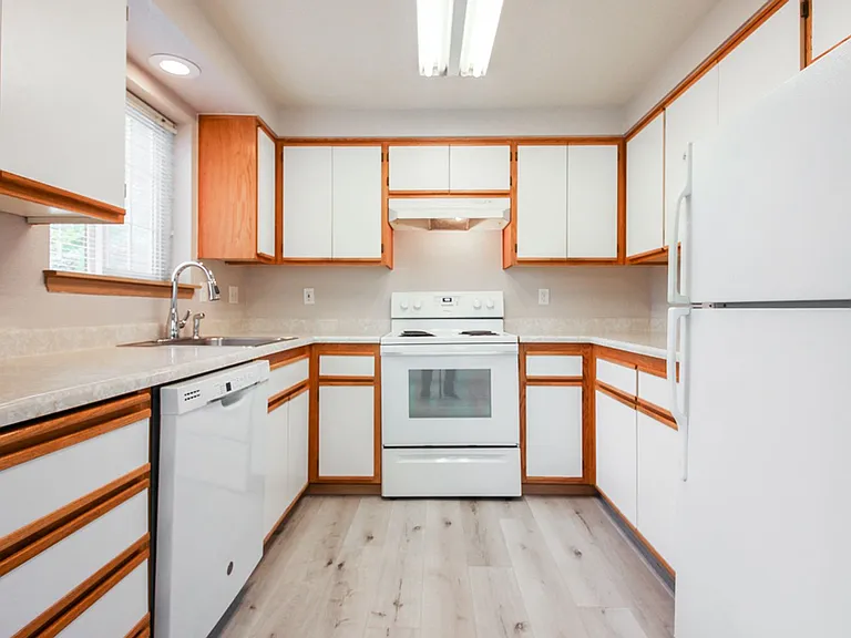 2739 SW Jasmine Pl — Photo 8