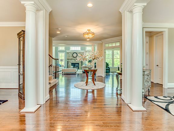 5 FOYER-SMALL_05062026