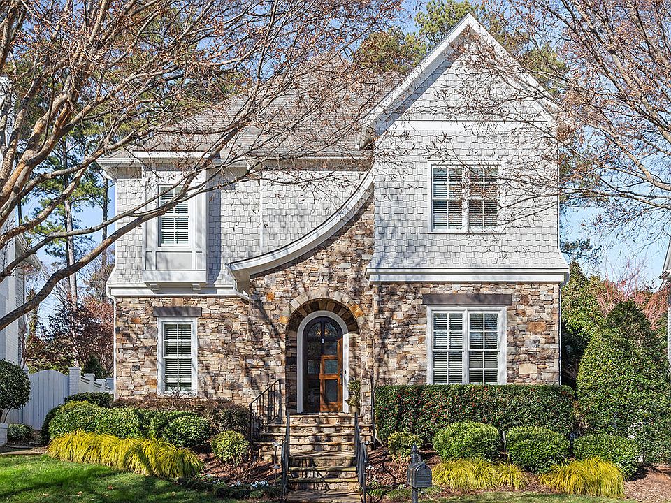 1st image of 531 Guilford Cir
