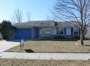406 Crestview Dr, Kendallville, IN