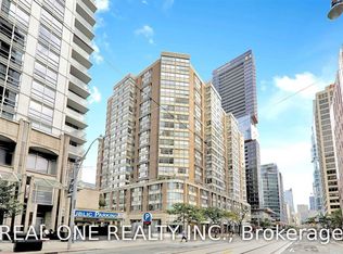 711 Bay St #1612, Toronto, ON M5G 2J8