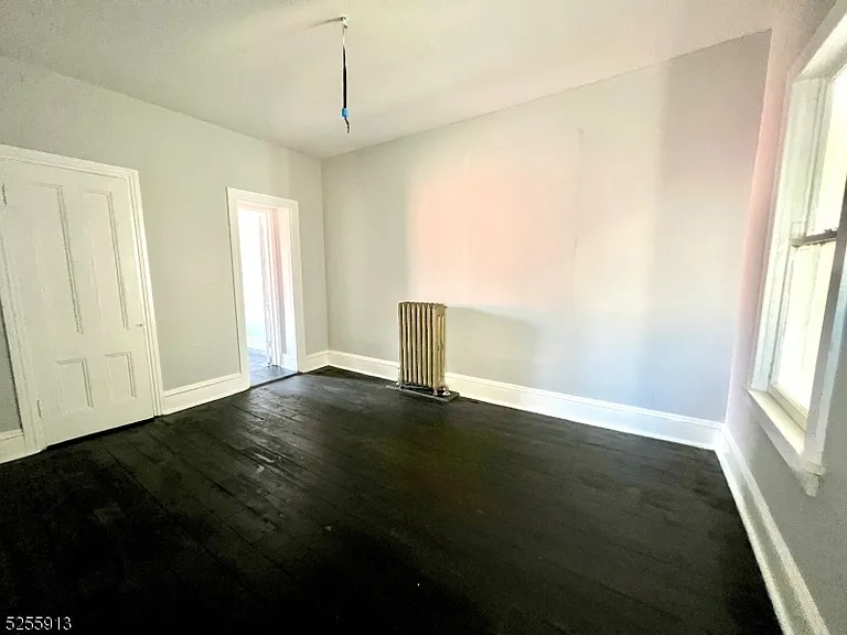 507 S Main St — Photo 22