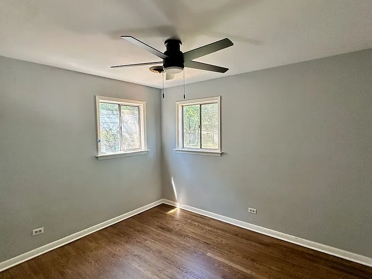 203 Palatine Ave — Photo 6