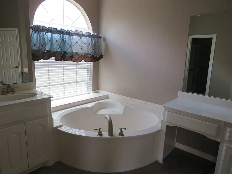 11828 Vienna Apple Rd — Photo 19