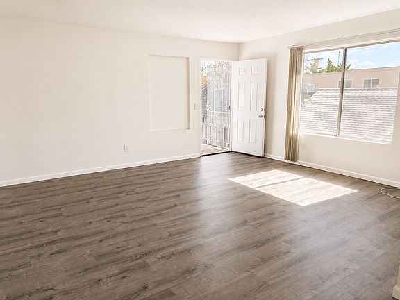 2nd image of 4457 Kansas St APT 5