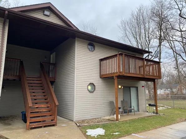 5270 Mulberry Ave Unit B8, Portage, IN 46368