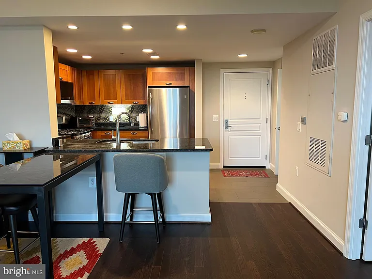2451 Midtown Ave #606 — Photo 23