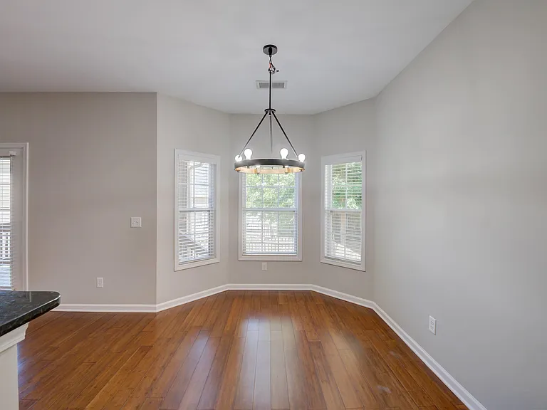 129 Herrick Ct — Photo 15