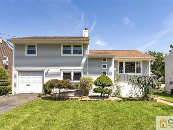 22 Hickock St, Fords, NJ 08863