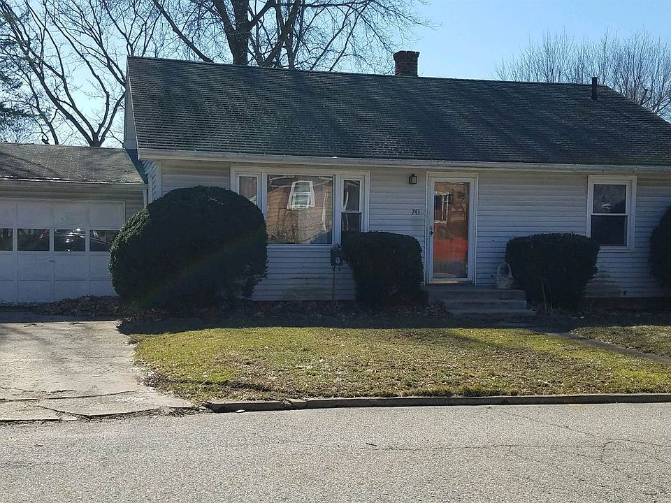 1st image of 743 Ellis Ave
