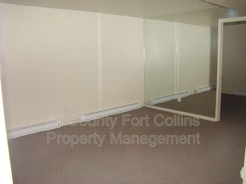 2 bed, 1.0 bath, 976 sqft, $1,150 — Photo 3