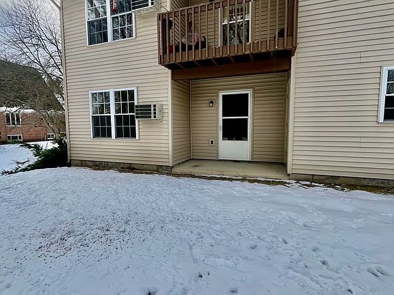 3rd image of 116 Oswego St APT 9