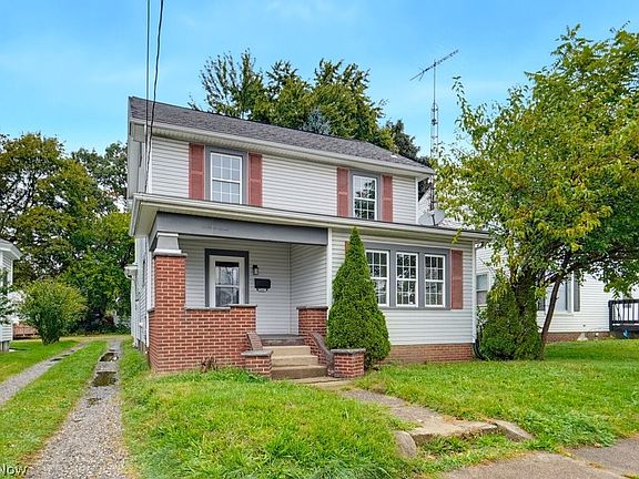 2nd image of 1401 Ridgeway Pl NW