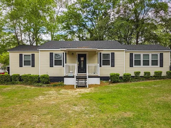 123 Donaldson St, Tifton, GA 31794