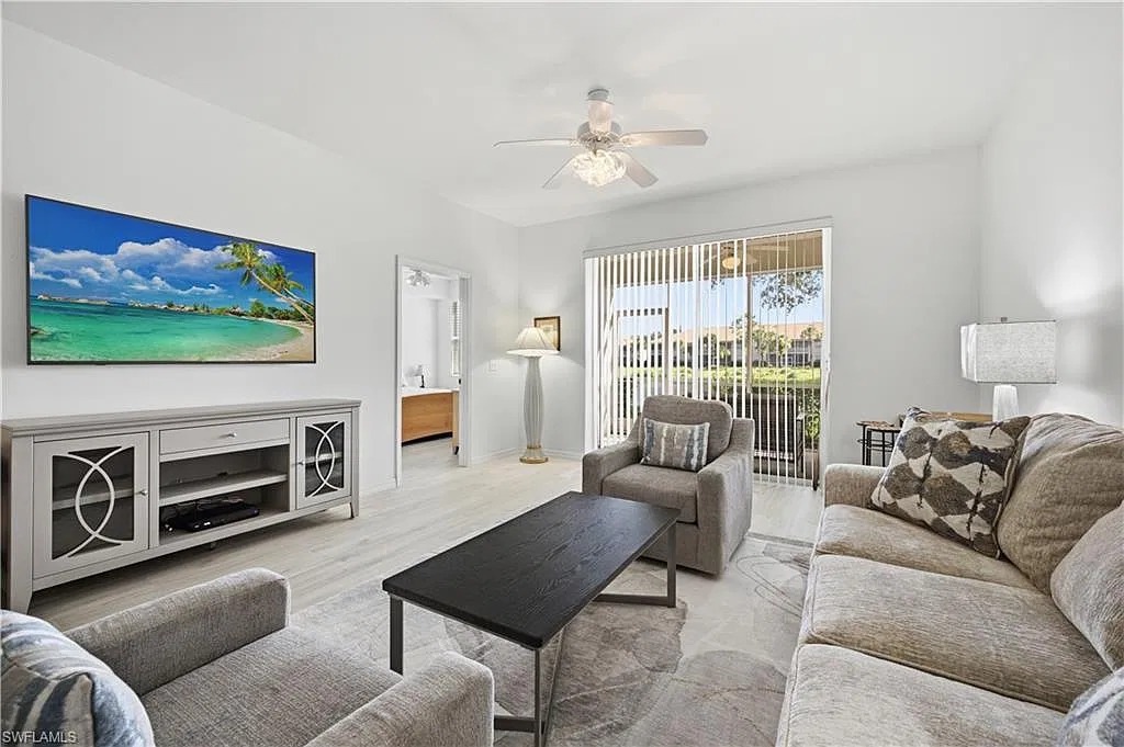 2 bed, 2.0 bath, 1300 sqft, $4,900 — Photo 4