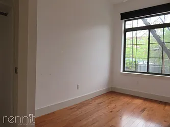 Rented by Rennit Inc.