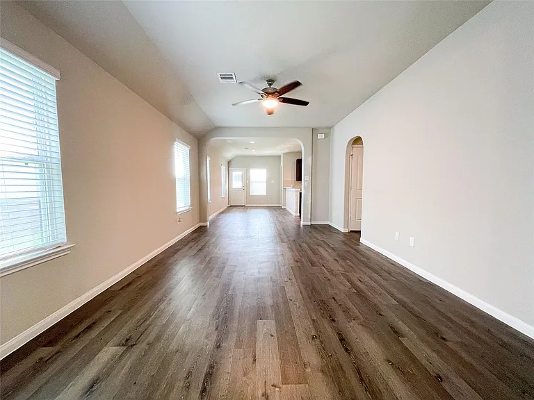 6515 James Michael Dr — Photo 3